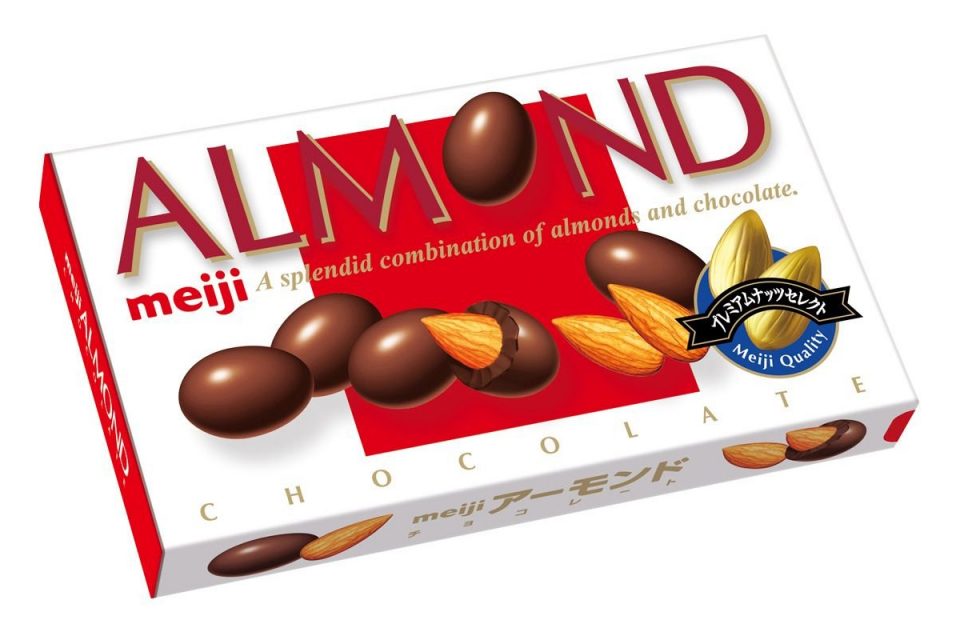 明治アーモンドチョコ