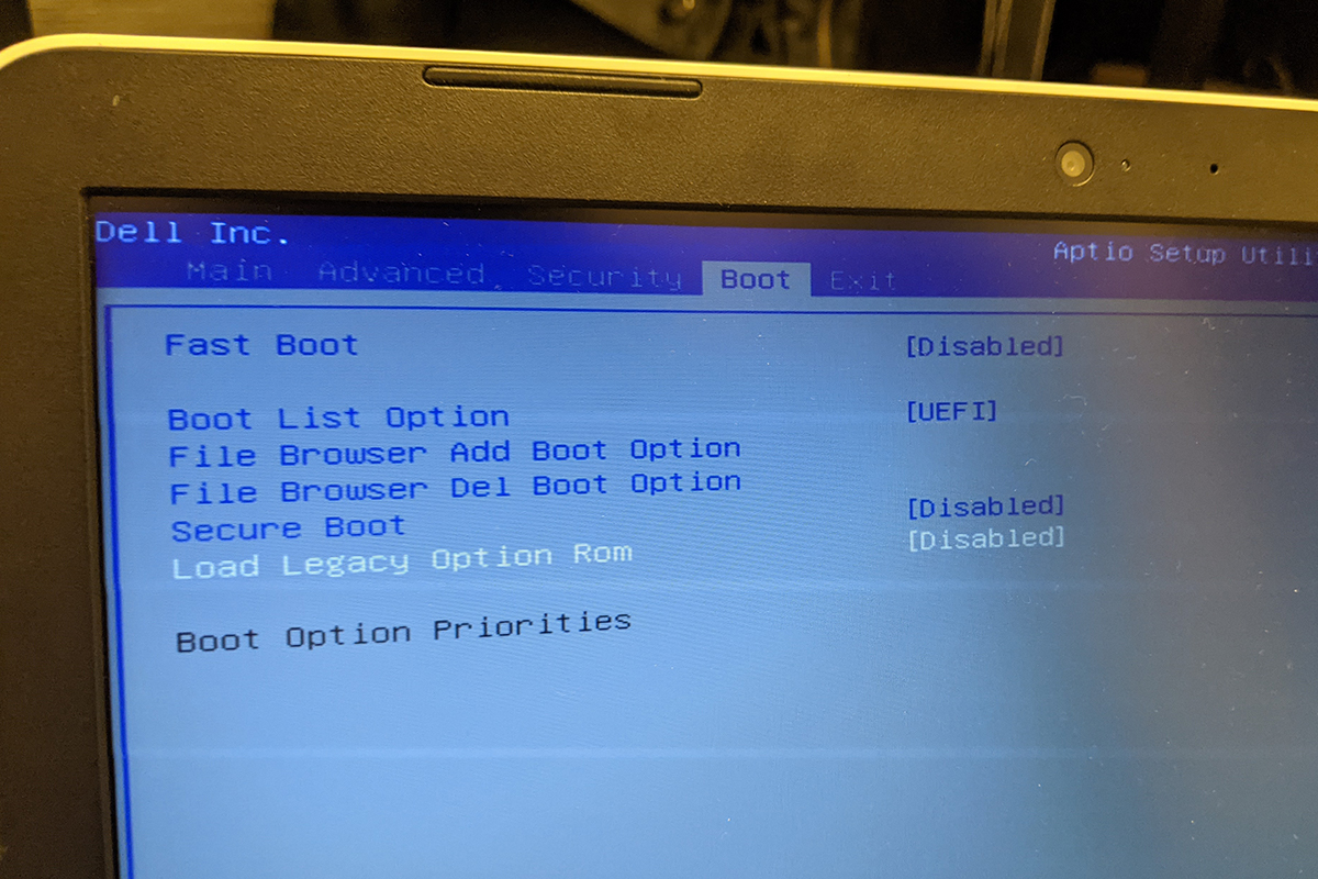 BIOSの「Load Legacy Option ROM」を「Disabled（無効）」