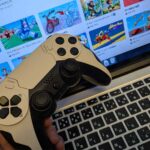 「Gaminja」というメーカーのPS4対応の互換ワイヤレスコントローラー